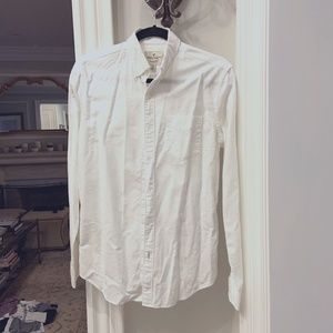 **2/$25**American eagle cotton button down XS